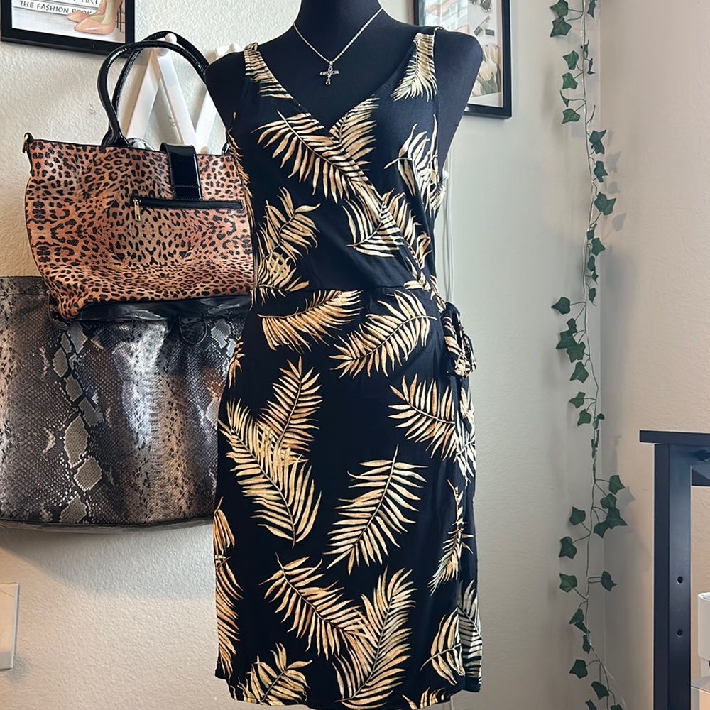 H&M Black Tropical Sleeveless Dress